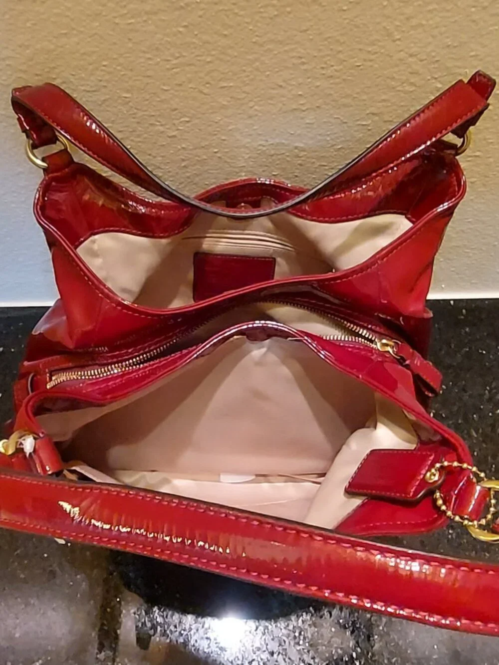 2011 Coach Madison Maggie Shoulder Hobo Bag in Bordeaux/Burgundy Patent Leather